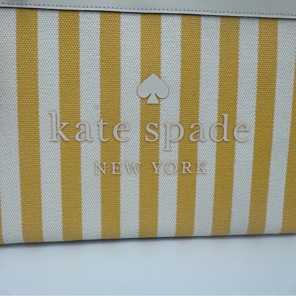 Kate Spade Street Striped Printed Yellow and White Canvas Clutch Zip Pouch NWT - Picture 2 of 8